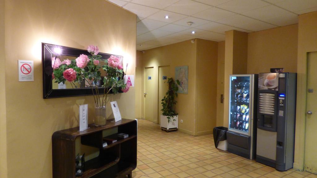 Central Hotel Creteil Exterior photo